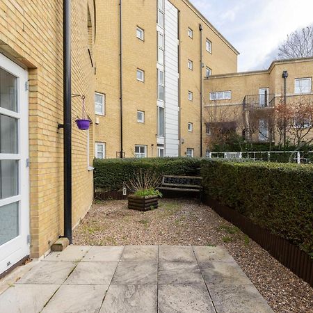 The Canada Water Apartments Londra Esterno foto